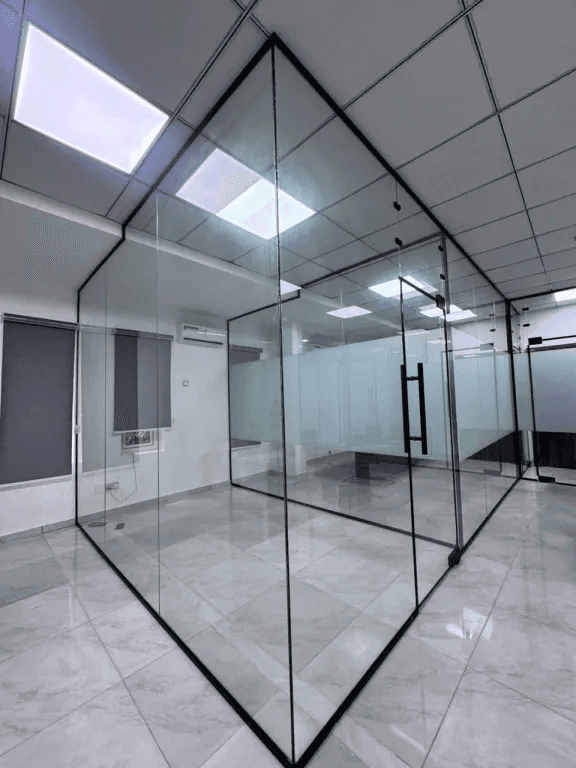 Frameless office glass partition